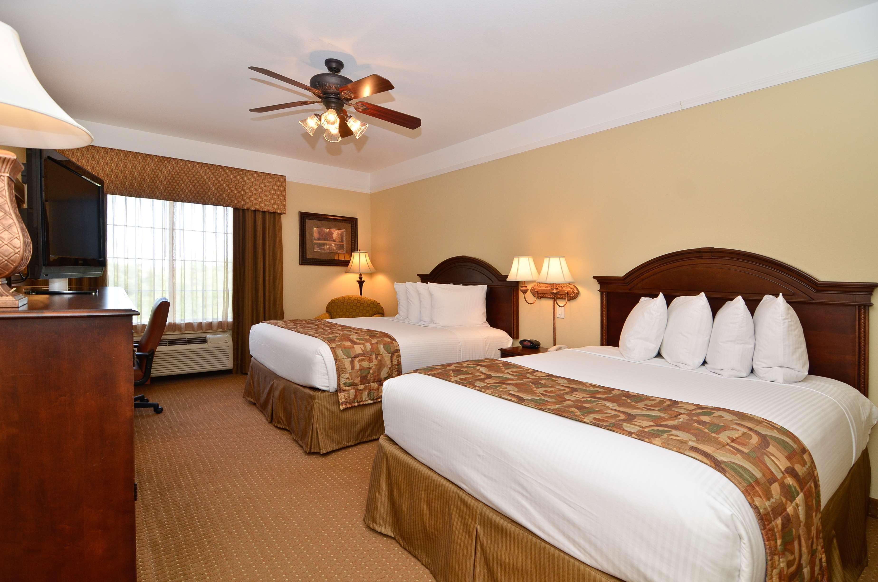 Western Monica Royale & Hotel