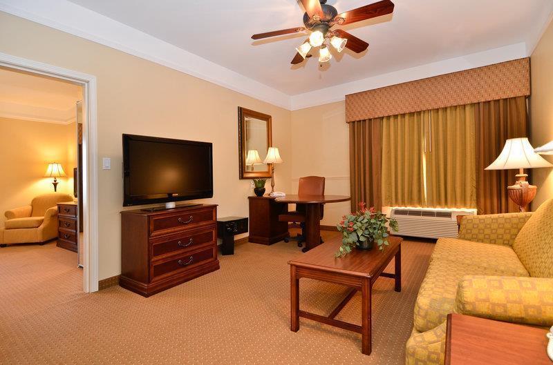 Western Monica Royale & 3* Greenville
