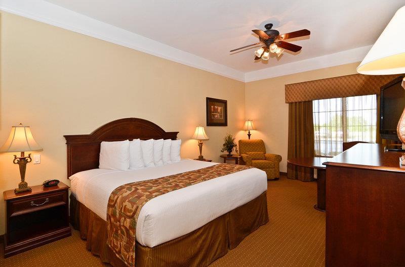 Western Monica Royale & Hotel